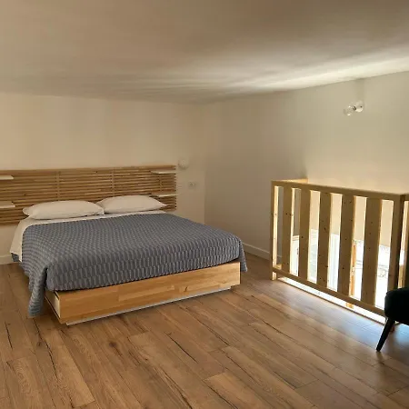 Le Radici Bed & Breakfast *